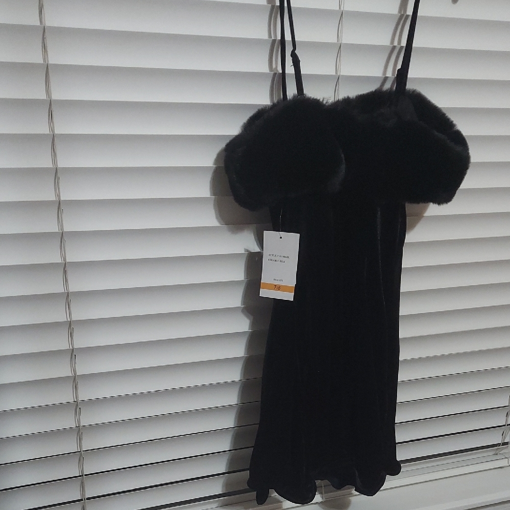 Chic BlackVelour And Fur Women's Chemise